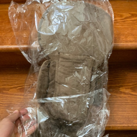 Beltbuddy Seat Belt Covers for Kids! NIP! - Picture 2 of 5